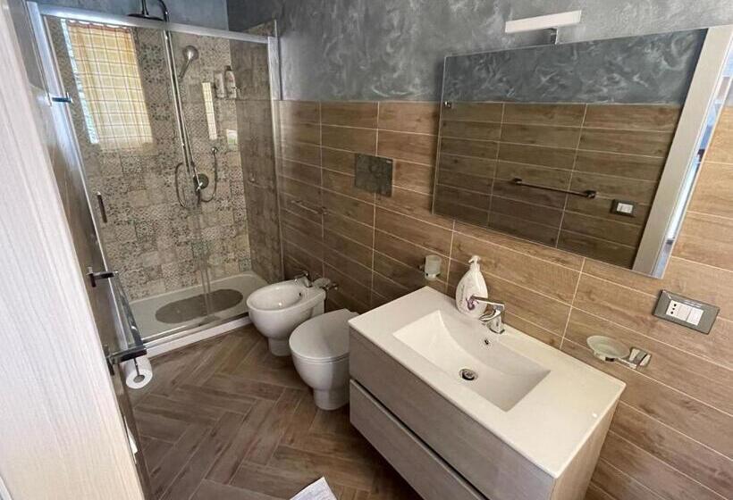 חדר דחוקס עם מיטת קינג, Casa Vacanze Prezioso