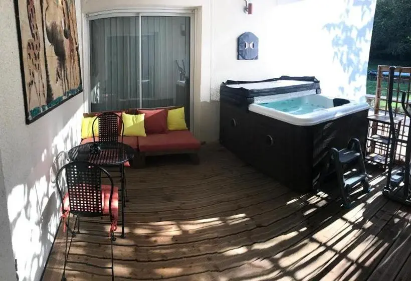 テラス付きスタンダードルーム, Chambre D'hôtes Les Macarons De Tata