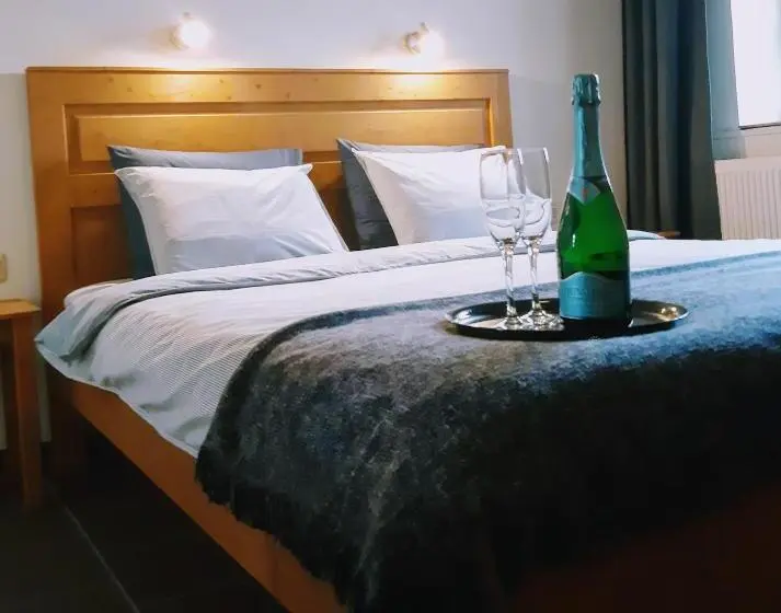 キングサイズベッドのスタンダードルーム, Tisza Lodge B&b   Panzió