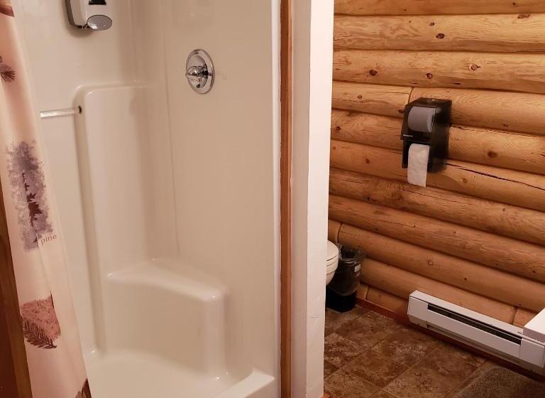 Студия Стандарт, Wolf Den Log Cabin Motel And Rv Park