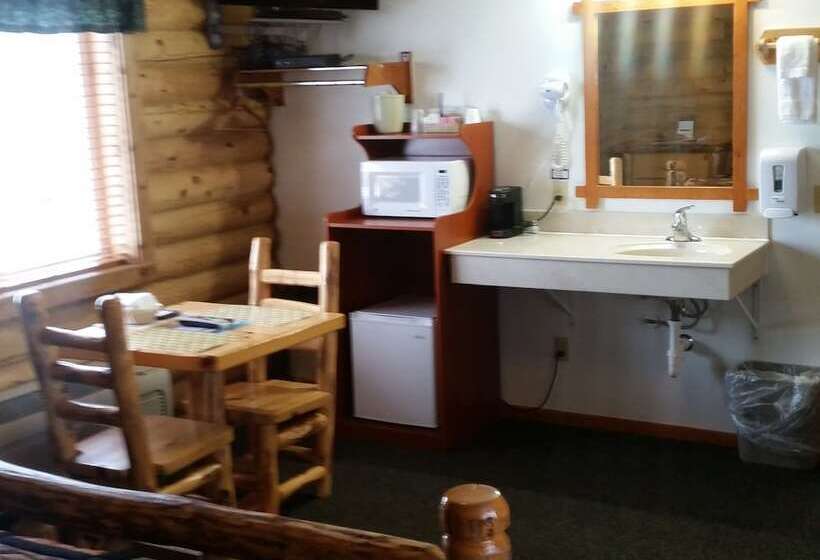 Номер Стандарт, Wolf Den Log Cabin Motel And Rv Park