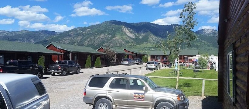 Номер Стандарт, Wolf Den Log Cabin Motel And Rv Park