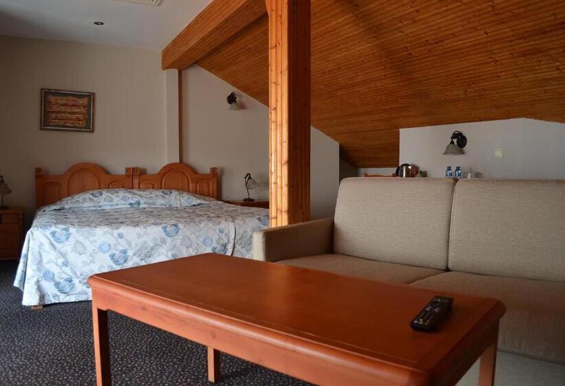 Полулюкс, Boutique Hotel St. Stefan