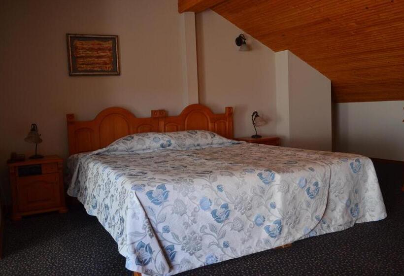 Полулюкс, Boutique Hotel St. Stefan