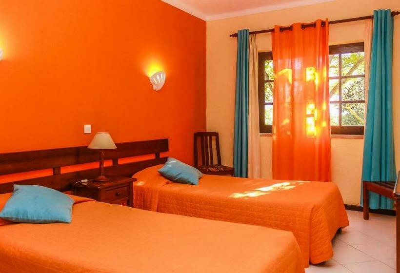 آپارتمان 1 خوابه, Colina Village