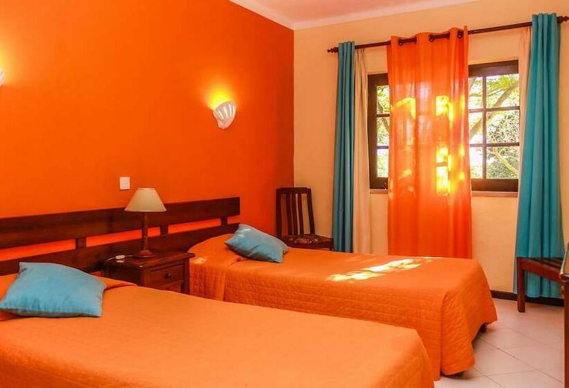 آپارتمان 1 خوابه, Colina Village