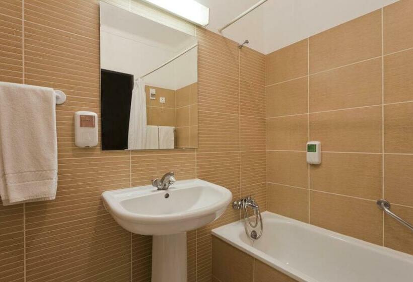 Апартаменты 2 Спальни, Colina Village