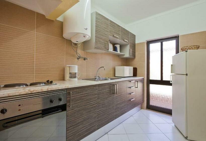 Апартаменты 2 Спальни, Colina Village