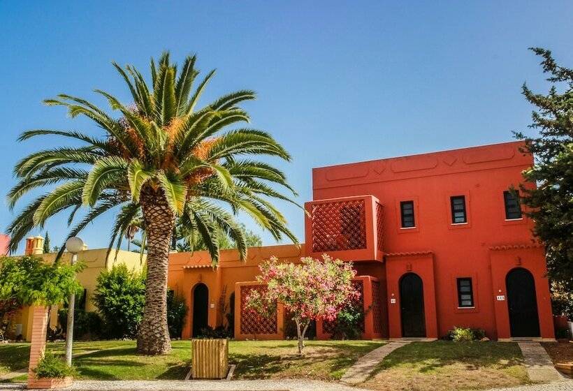 آپارتمان 2 خوابه, Colina Village