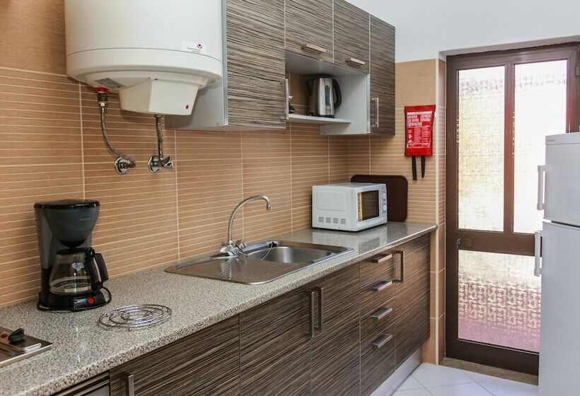 Апартаменты 3 Спальни, Colina Village