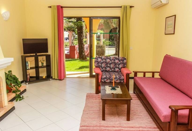 آپارتمان 3 خوابه, Colina Village