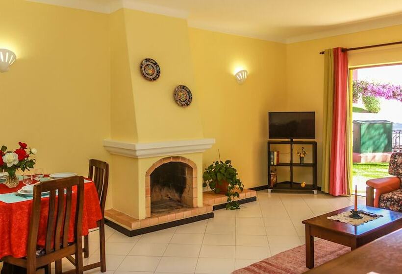 آپارتمان 3 خوابه, Colina Village