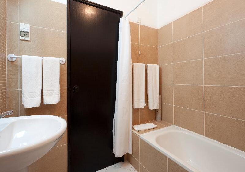 Апартаменты 3 Спальни, Colina Village