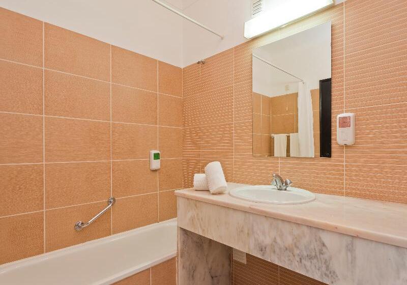 آپارتمان 3 خوابه, Colina Village