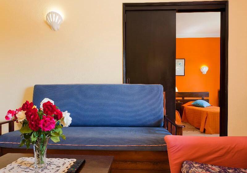 آپارتمان 3 خوابه, Colina Village