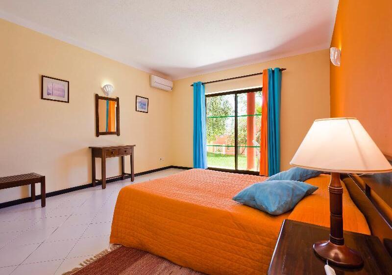 آپارتمان 3 خوابه, Colina Village