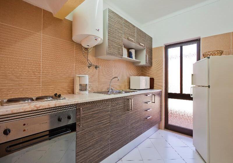 Апартаменты 2 Спальни, Colina Village