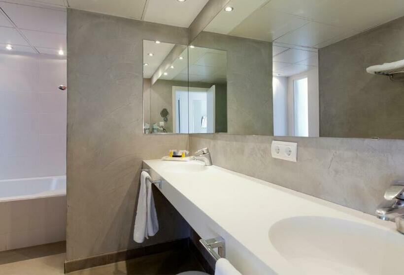 Номер Superior, Climia Belroy 4 Sup