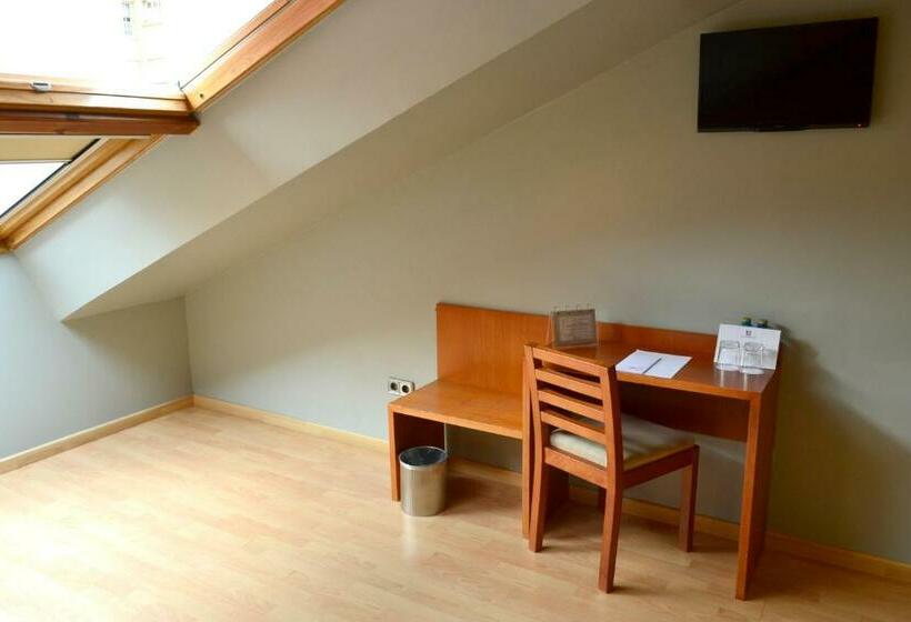 اتاق سوپریور, Alda Palacio Valdes