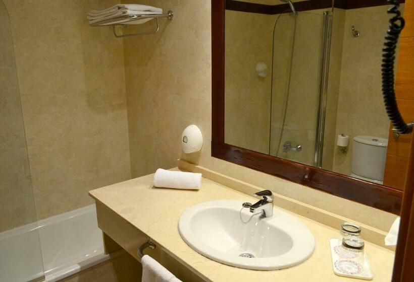 اتاق استاندارد, Alda Palacio Valdes