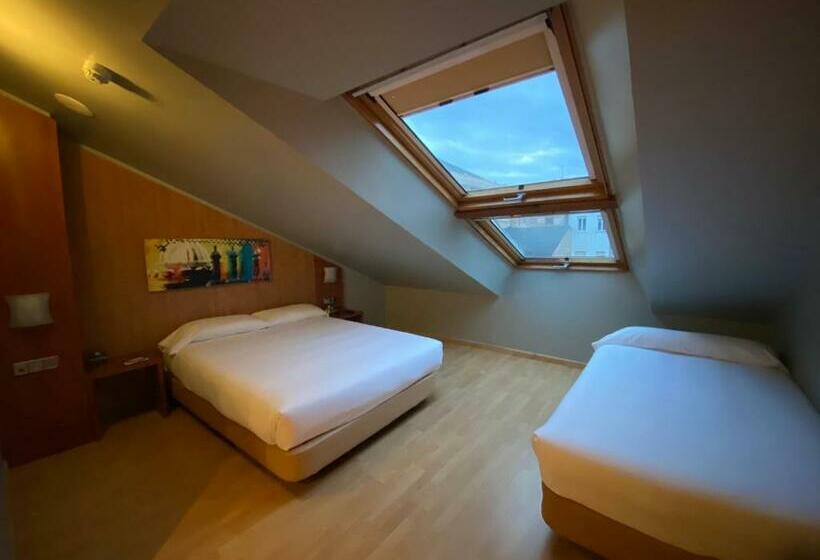 اتاق استاندارد سه نفره, Alda Palacio Valdes