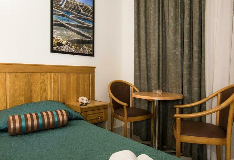 غرفة قياسية فردية, Canifor