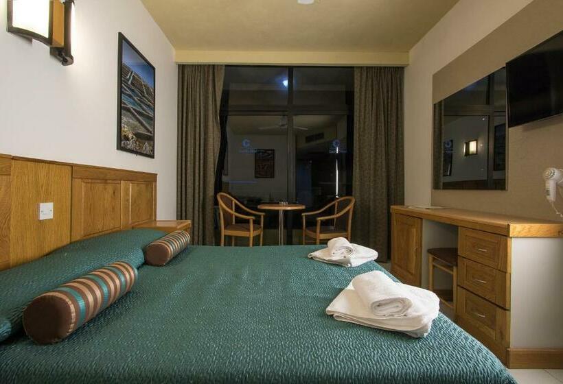 غرفة قياسية, Canifor