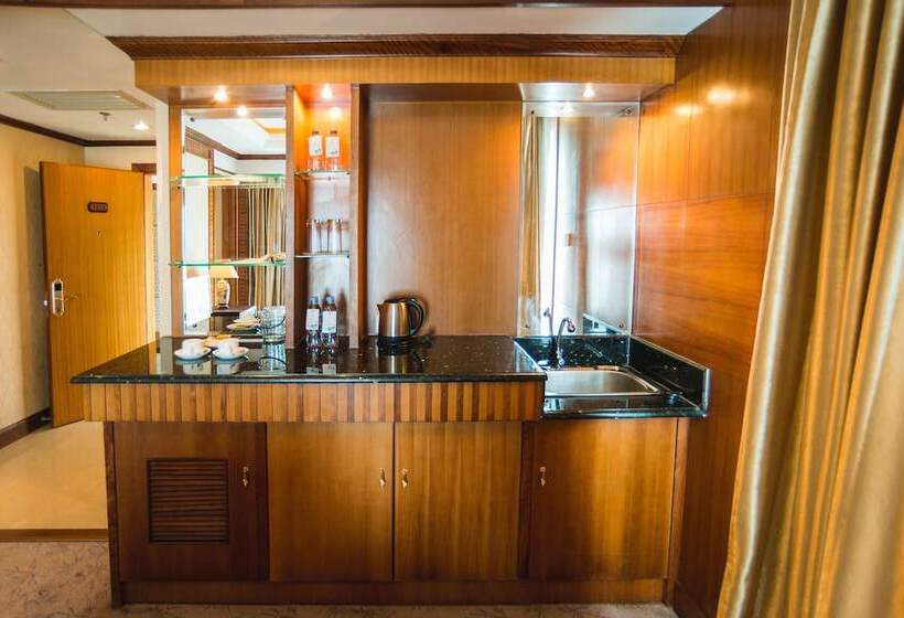 Президентский Люкс, Don Chan Palace Hotel & Convention