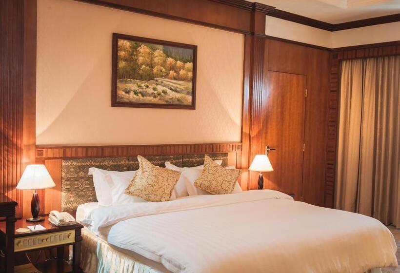 Номер Deluxe с Балконом, Don Chan Palace Hotel & Convention