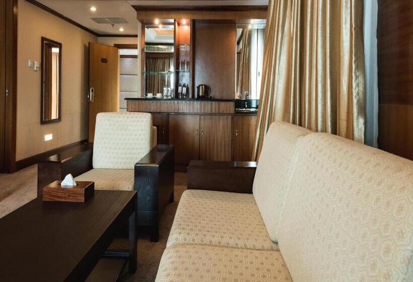 이그제큐티브 스위트, Don Chan Palace Hotel & Convention