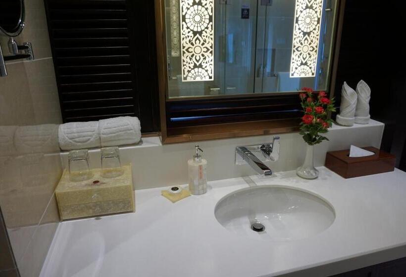 Люкс Повышенной Комфортности, Don Chan Palace Hotel & Convention