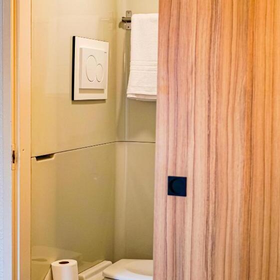 חדר סטנדרט לשלושה, Du Parc   Chantepie