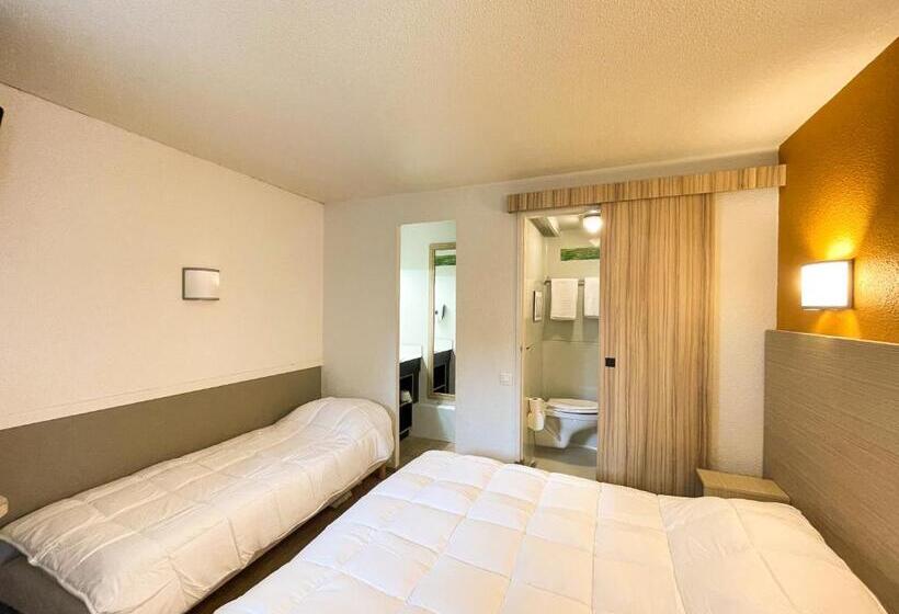 חדר סטנדרט לשלושה, Du Parc   Chantepie