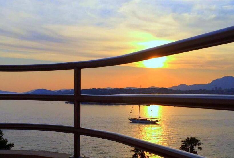 סוויטה דלוקס, Eden