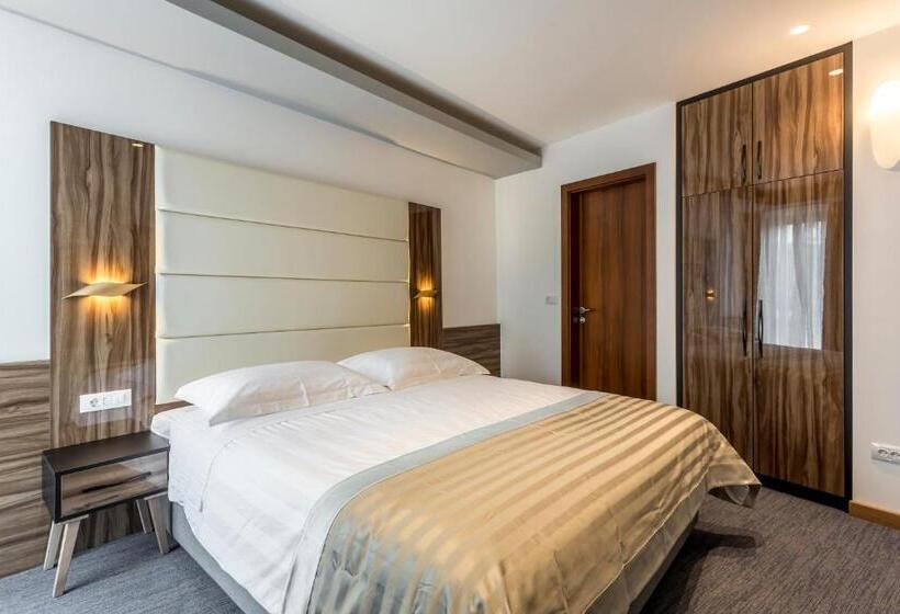 חדר דחוקס עם מיטת קינג, Eden