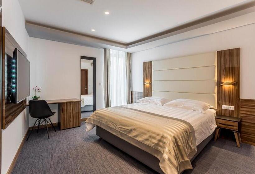 חדר דחוקס עם מיטת קינג, Eden