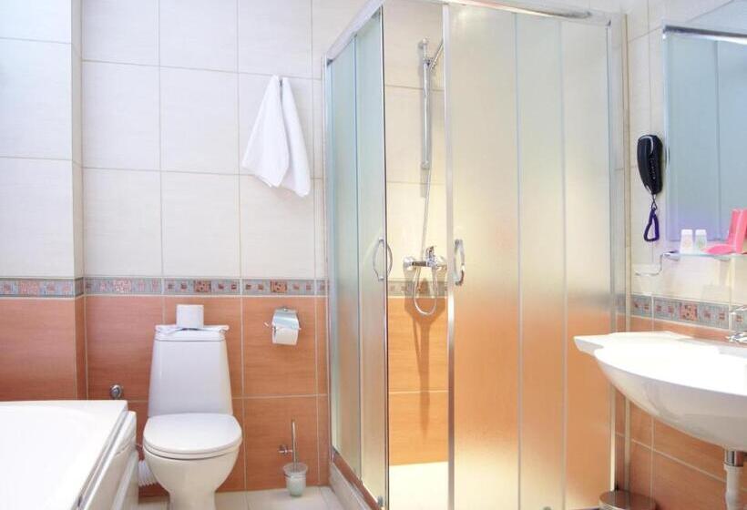 스위트, Estreya Residence Hotel And Spa