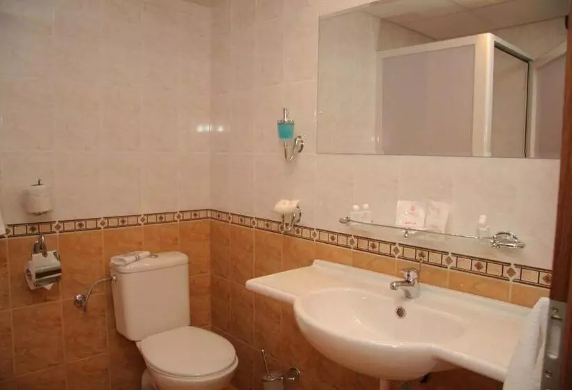 سوییت, Estreya Residence Hotel And Spa