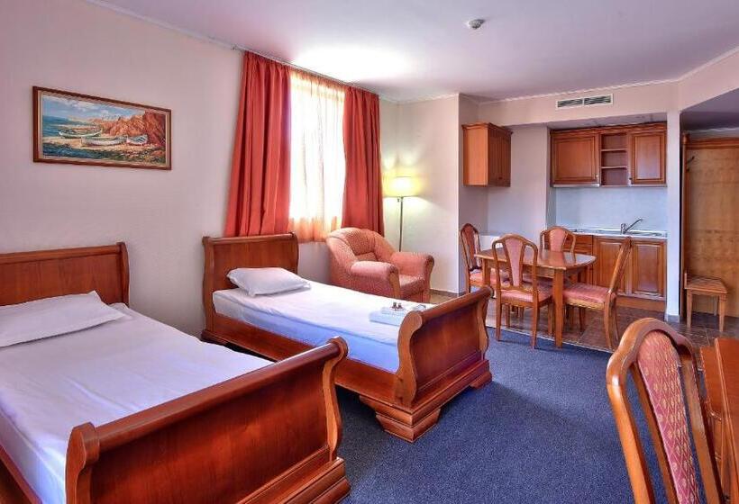 스위트, Estreya Residence Hotel And Spa