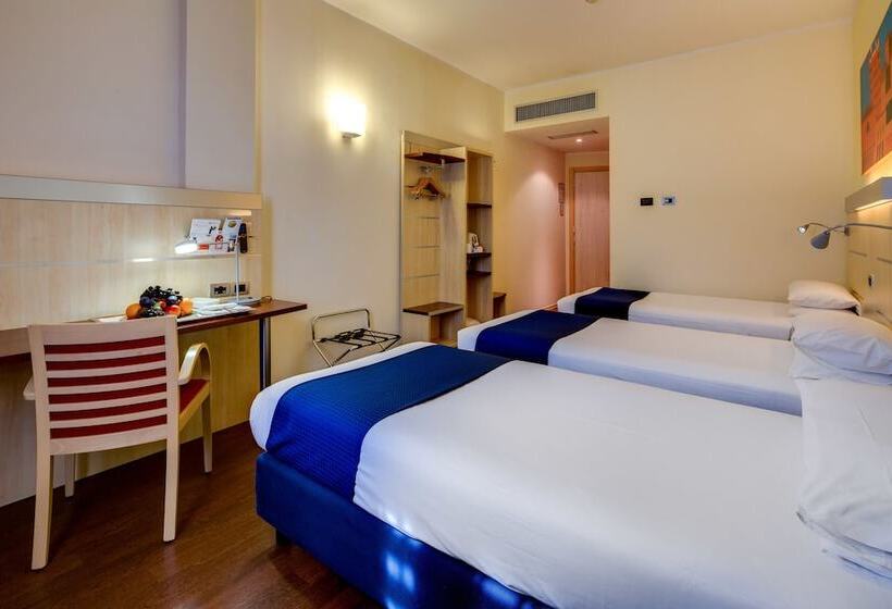 اتاق استاندارد, Holiday Inn Express Parma, An Ihg
