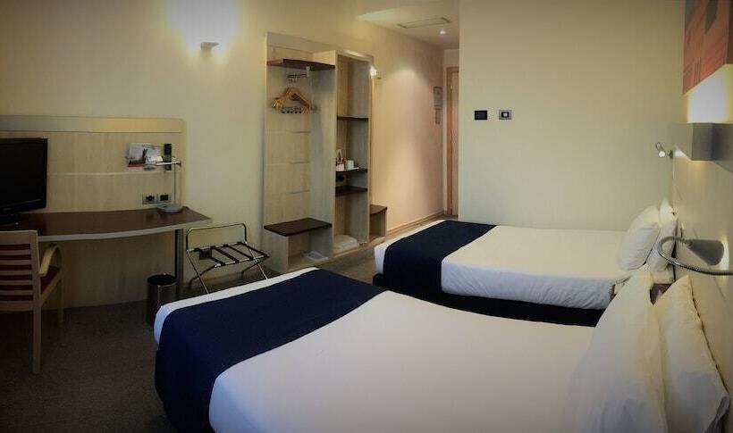 اتاق استاندارد, Holiday Inn Express Parma, An Ihg