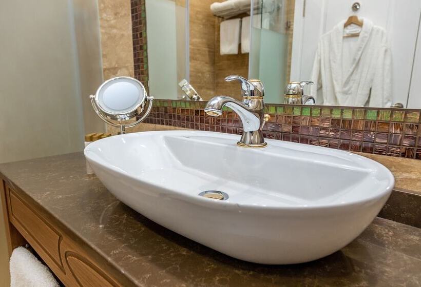 经济房, Imperial Palace