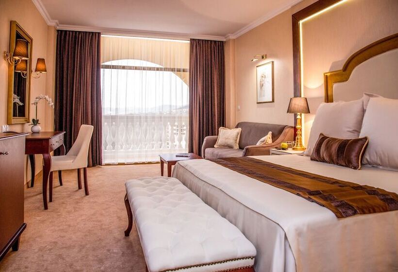 可看到停车场的高级间, Imperial Palace