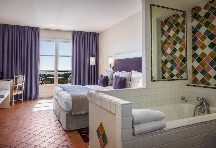 Номер Superior Вид на Море, Le Fregate Provence