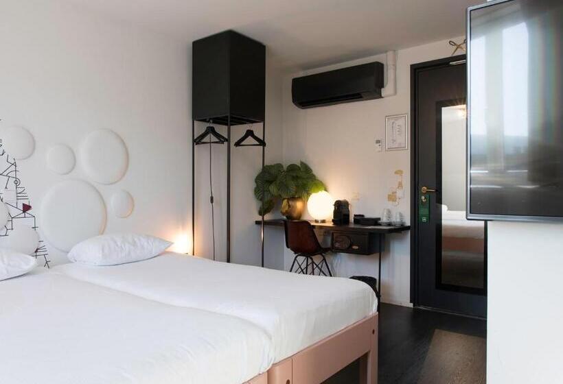 اتاق لوکس سه تخته, Mabi City Centre