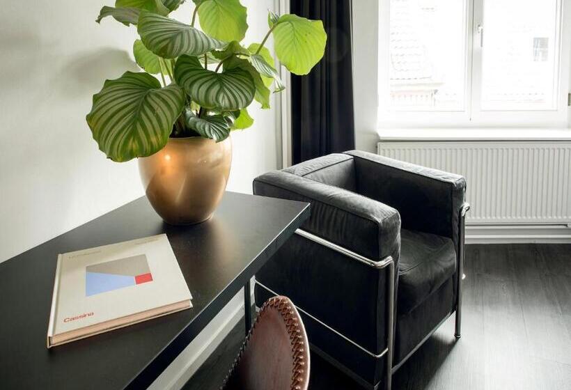 اتاق خانوادگی, Mabi City Centre