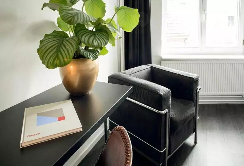 Family Room, Mabi City Centre