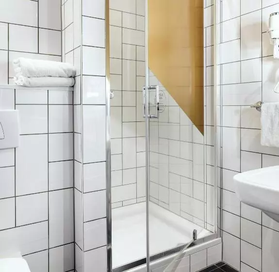 Standard Room King Size Bed, Mabi City Centre