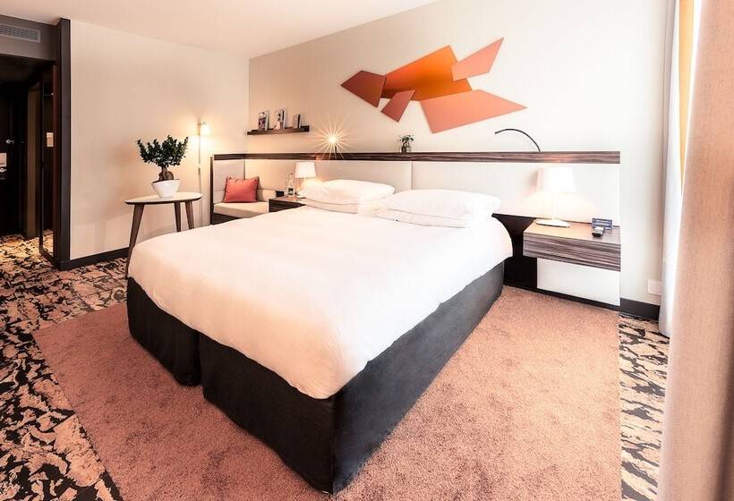Номер Стандарт, Radisson Blu Hotel, Paris Boulogne