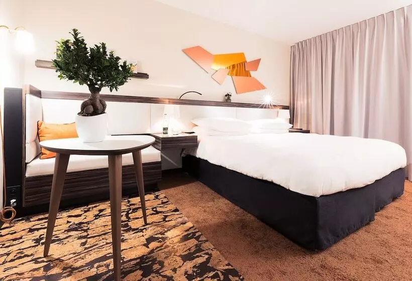 سوییت جونیور, Doubletree By Hilton Paris Boulogne